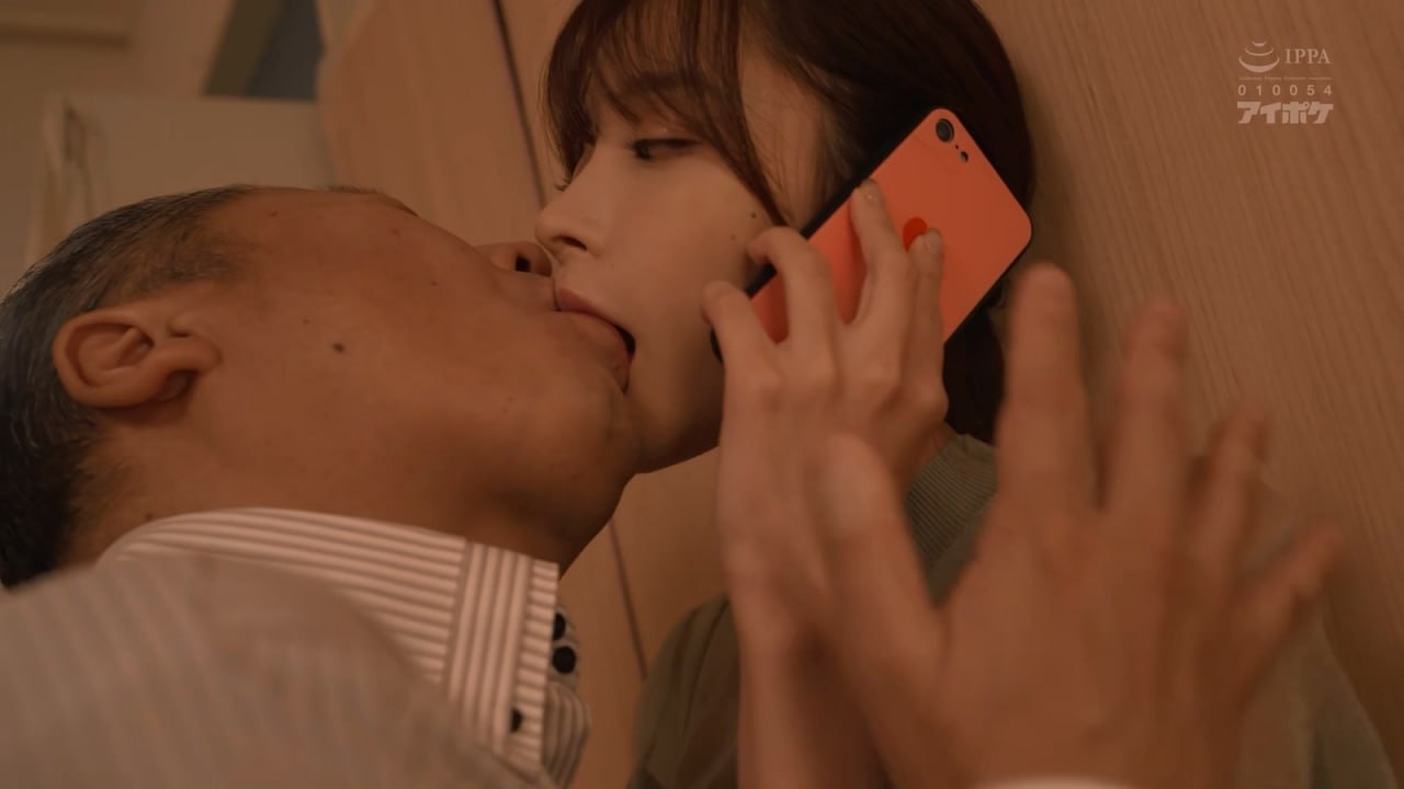 AKDLD-199 イチャラブKISS 朝も夜も彼女と何度も舌を絡ませた記録